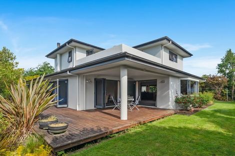 Photo of property in 28 Holden Avenue, Holdens Bay, Rotorua, 3010