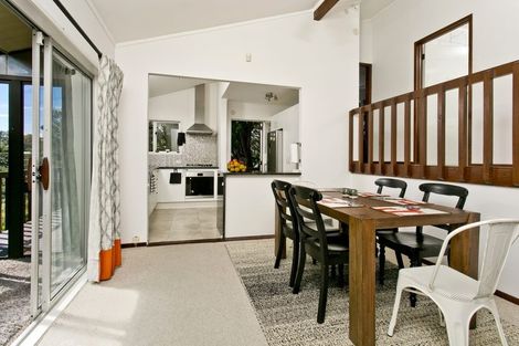 Photo of property in 11 Beaudine Avenue, Glenfield, Auckland, 0629