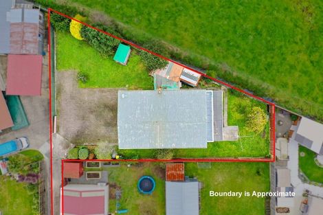 Photo of property in 18 Tawhara Place, Edgecumbe, 3120