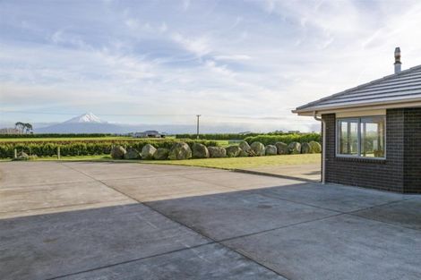 Photo of property in 182 Katene Road, Normanby, Hawera, 4675