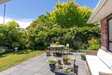 Photo of property in 2b Terminus Street, Silverstream, Upper Hutt, 5019