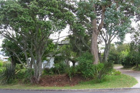 Photo of property in 1/15 Long Street, Torbay, Auckland, 0630