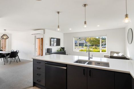 Photo of property in 9 Falconridge Place, Shirley, Christchurch, 8061