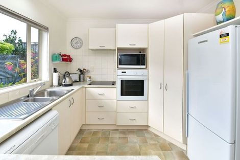 Photo of property in 29 Dan Tori Place, Orewa, 0931