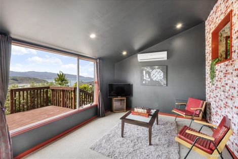 Photo of property in 105 Hornsey Road, Melrose, Wellington, 6023