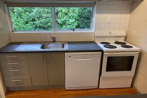 Photo of property in 4/49 Maungaraki Road, Korokoro, Lower Hutt, 5012