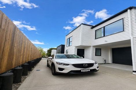 Photo of property in 8c Hobart Crescent, Wattle Downs, Auckland, 2103