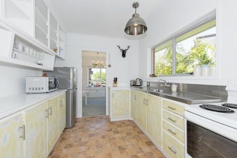 Photo of property in 2/1 Rata Road, Devonport, Auckland, 0624