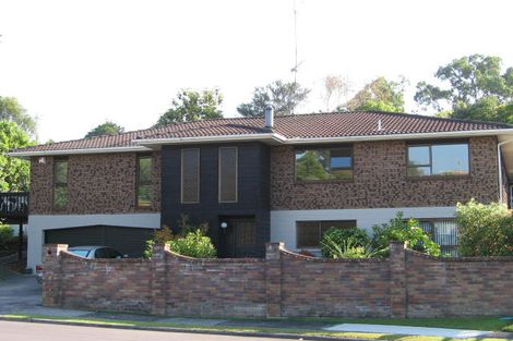 Photo of property in 27 Sandiacre Way, Browns Bay, Auckland, 0630