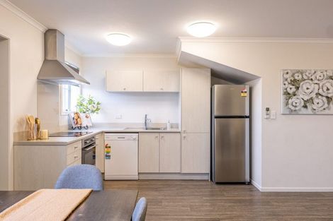 Photo of property in 11 Chiefs Court, Hamilton East, Hamilton, 3216