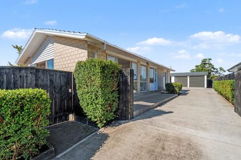 Photo of property in 66 Bickerton Street, Wainoni, Christchurch, 8061