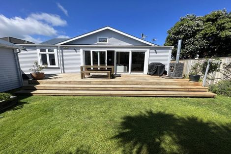 Photo of property in 1/5 Heretaunga Street, Petone, Lower Hutt, 5012