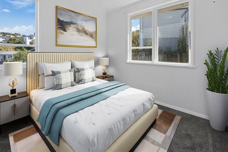 Photo of property in 43 Stewart Drive, Newlands, Wellington, 6037