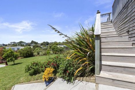 Photo of property in 7 Puka Place, Raglan, 3225
