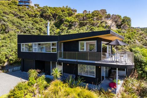 Photo of property in 17 Surf Road, Mangawhai Heads, Mangawhai, 0505