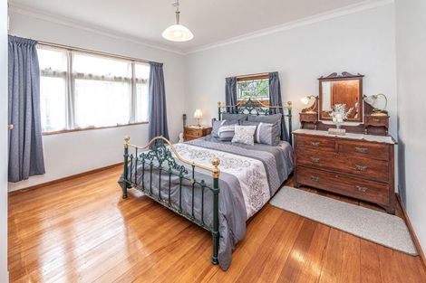 Photo of property in 5 Tregarth Street, Saint Johns Hill, Whanganui, 4501