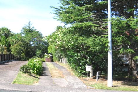 Photo of property in 90 Sycamore Drive, Sunnynook, Auckland, 0620