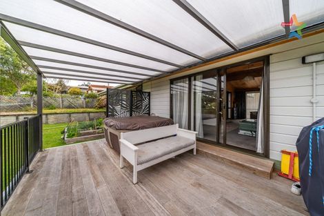 Photo of property in 3 Seymour Grove, Kingsley Heights, Upper Hutt, 5018