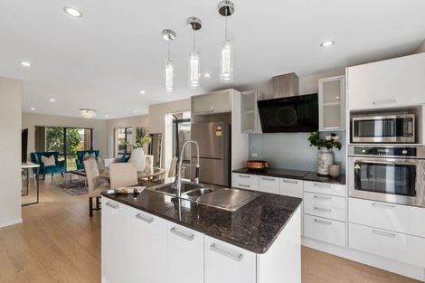 Photo of property in Hibiscus Garden, 3 Lavender Garden Lane, Oteha, Auckland, 0632