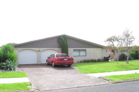Photo of property in 29 Clyside Avenue, Half Moon Bay, Auckland, 2012
