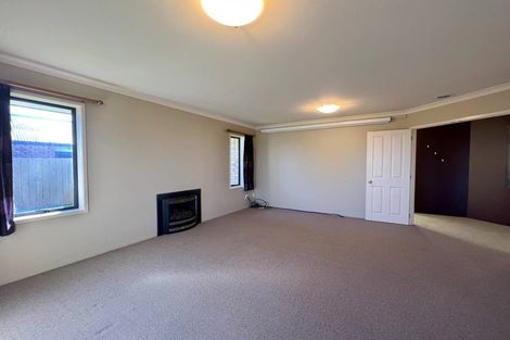 Photo of property in 63 Saint James Drive, Huntington, Hamilton, 3210