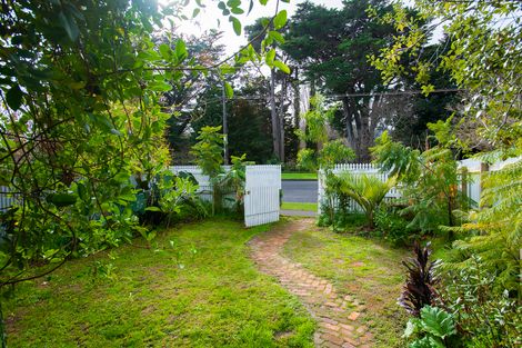 Photo of property in 436 Aberdeen Road, Gisborne, 4010