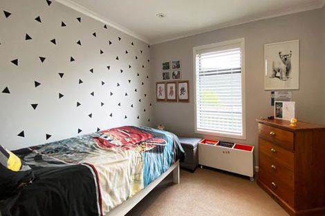 Photo of property in 1/1 Paparoa Road, Cockle Bay, Auckland, 2014