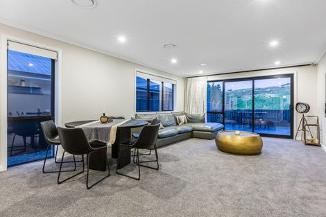 Photo of property in 3 Foremast Place, Whitby, Porirua, 5024