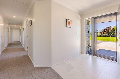 Photo of property in 3 Chamberry Drive, Waipukurau, 4282
