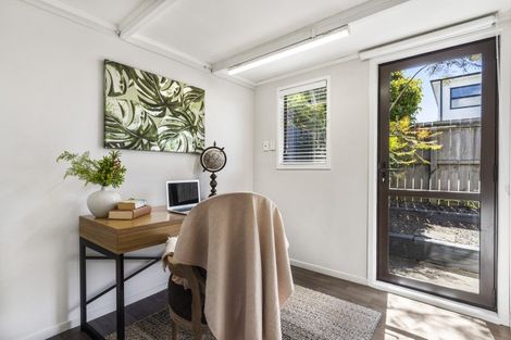 Photo of property in 1/19 Gulf Crest, Bucklands Beach, Auckland, 2012