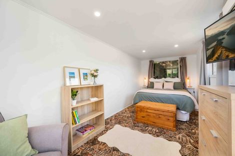 Photo of property in 1 Hall Road, Bannockburn, Cromwell, 9384