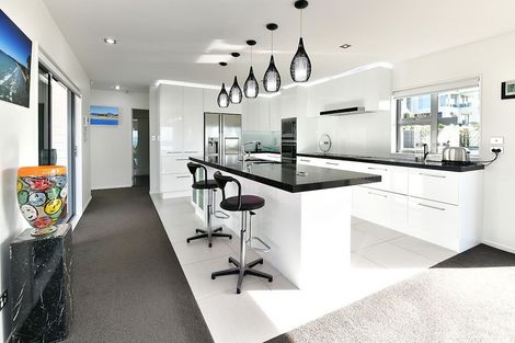 Photo of property in 30 Manhattan Rise, Orewa, 0931