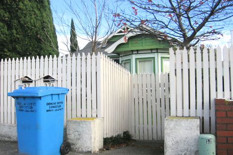 Photo of property in 37 Ludlam Crescent, Woburn, Lower Hutt, 5010