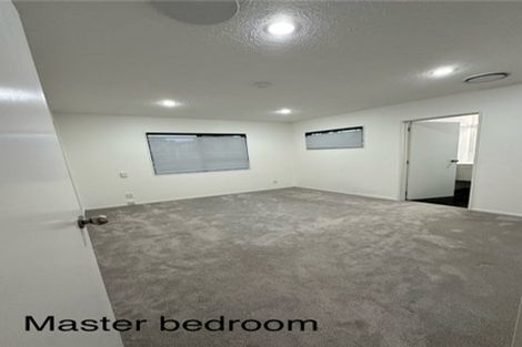 Photo of property in 32 Ring Lane, Paparangi, Wellington, 6037