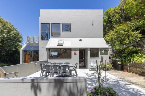 Photo of property in 21 Gordon Road, Plimmerton, Porirua, 5026