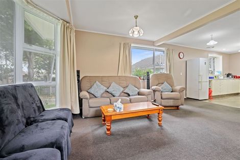 Photo of property in 41 Guildford Street, Burnside, Christchurch, 8053