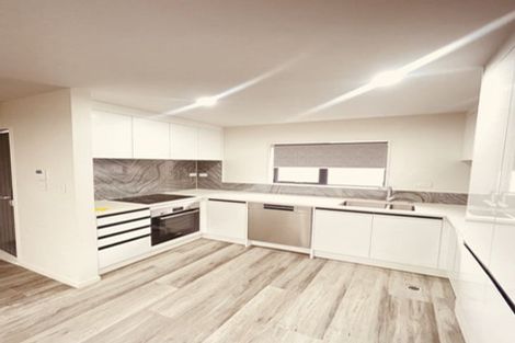 Photo of property in 4/2 Smiths Avenue, Papakura, 2110