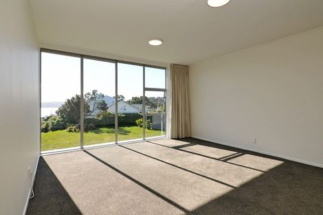 Photo of property in 23 Rangitane Street, Maupuia, Wellington, 6022