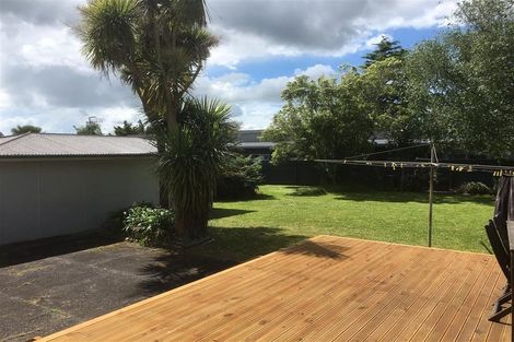 Photo of property in 13 Meadowvale Drive, Levin, 5510