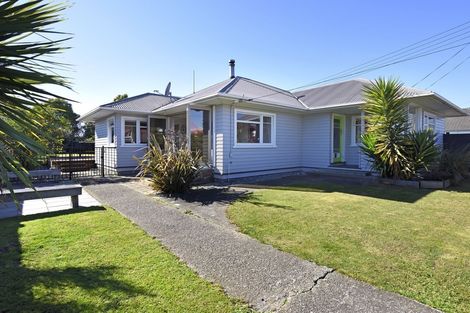Photo of property in 60 Parkers Road, Tahunanui, Nelson, 7011