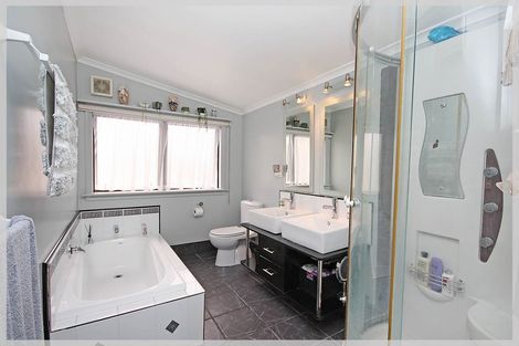 Photo of property in 47 Edinburgh Terrace, Foxton Beach, Foxton, 4815