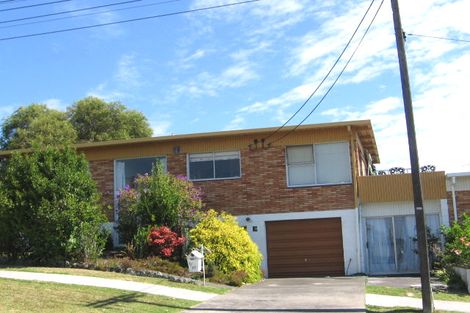 Photo of property in 2/47 Braemar Road, Rothesay Bay, Auckland, 0630