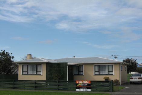 Photo of property in 56 Mosston Road, Castlecliff, Whanganui, 4501