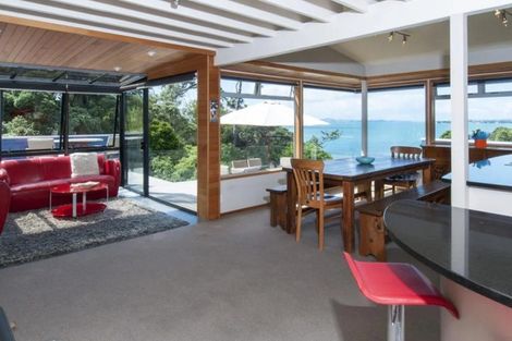 Photo of property in 21a Page Point, Mellons Bay, Auckland, 2014