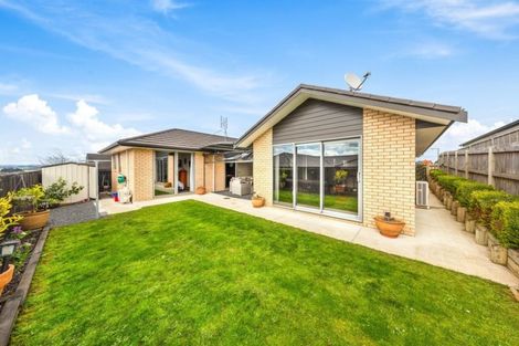 Photo of property in 86 Helenslee Road, Pokeno, 2402