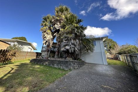 Photo of property in 10 Glenfinn Place, Massey, Auckland, 0614