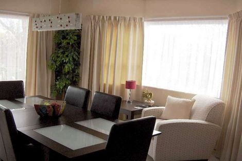 Photo of property in 17 Elizabeth Street, Waikanae, 5036