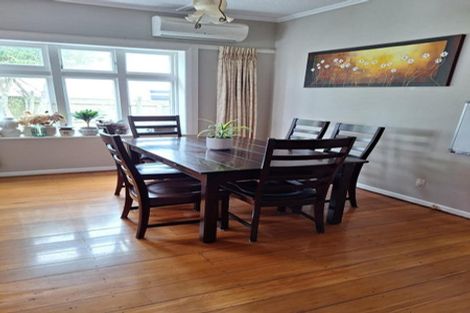 Photo of property in 8 Chamberlain Road, Karori, Wellington, 6012