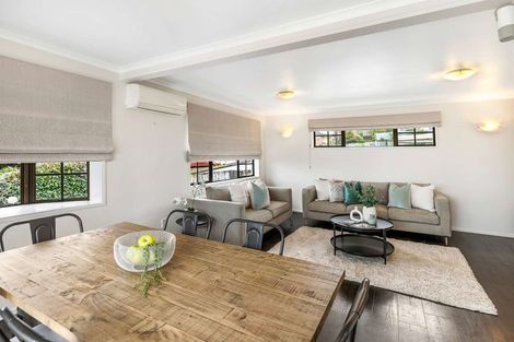 Photo of property in 5 Rangeview Place, Feilding, 4702