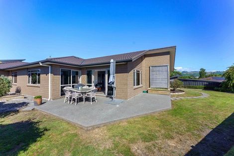 Photo of property in 12 Simpson Crescent, Raumati Beach, Paraparaumu, 5032